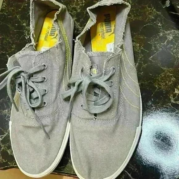 Puma Shoes - Puma size 9 grey yellow